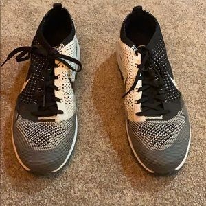 Nike Flyknit Racer G